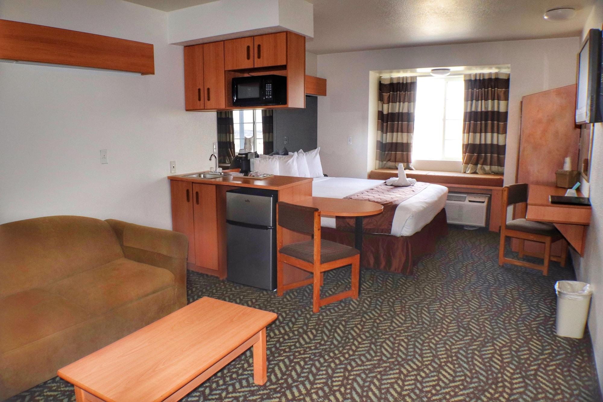 Microtel & By Wyndham Salt Airport 2*