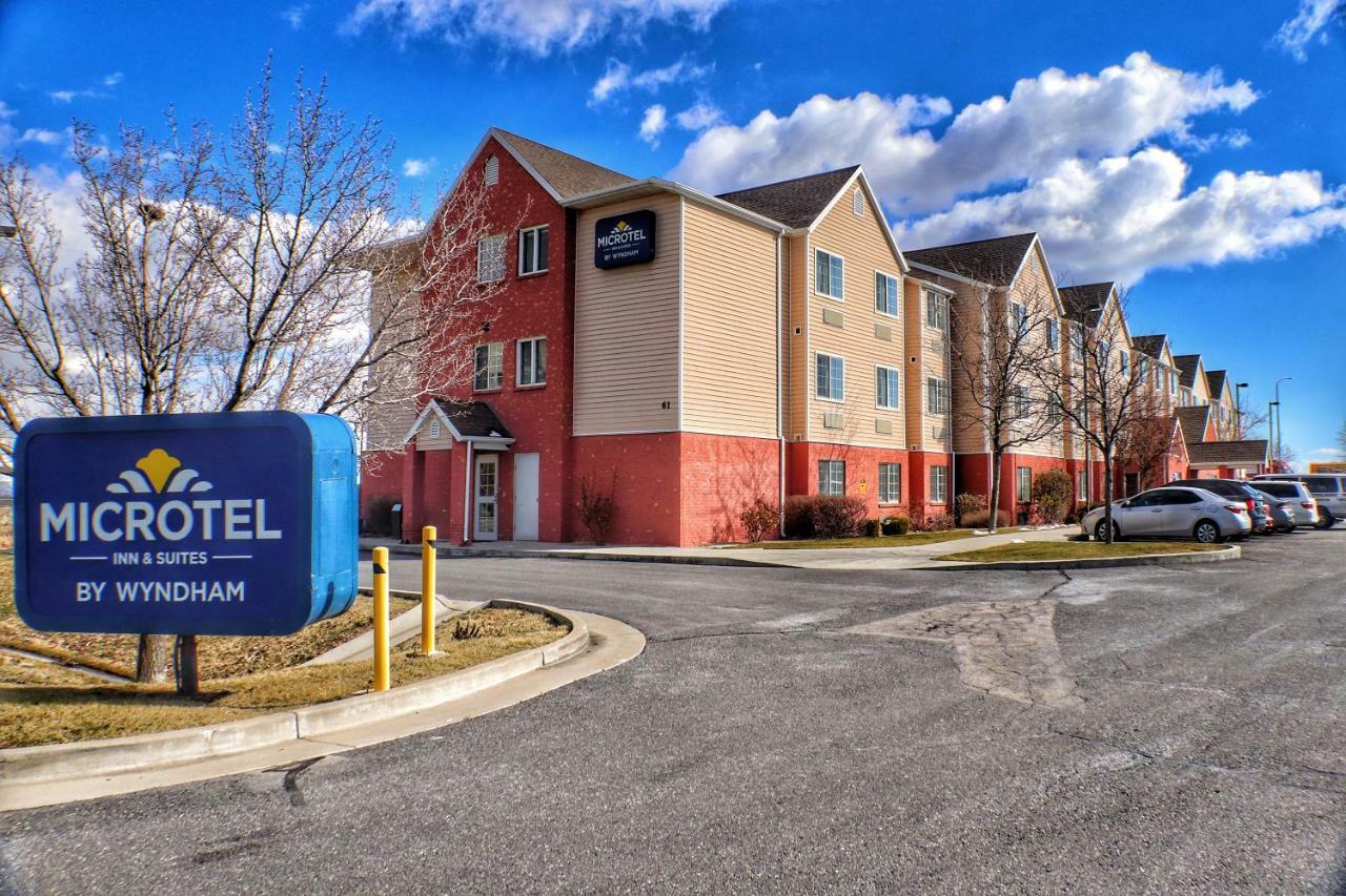 Hotel Microtel & By Wyndham Salt Airport 2*