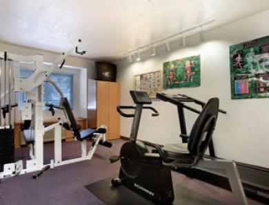 Microtel & By Wyndham Salt Airport Hotel 2*