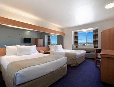 Hotel Microtel & By Wyndham Salt Airport 2*